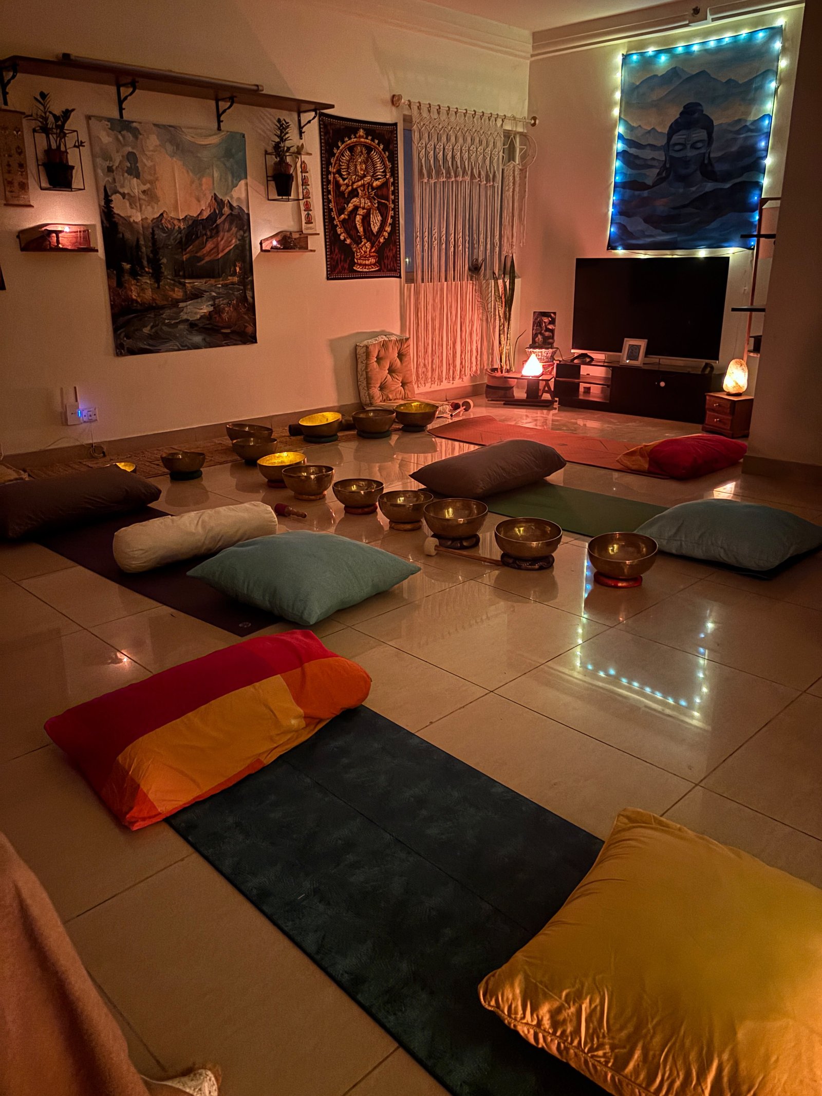 Singing Bowls Setup